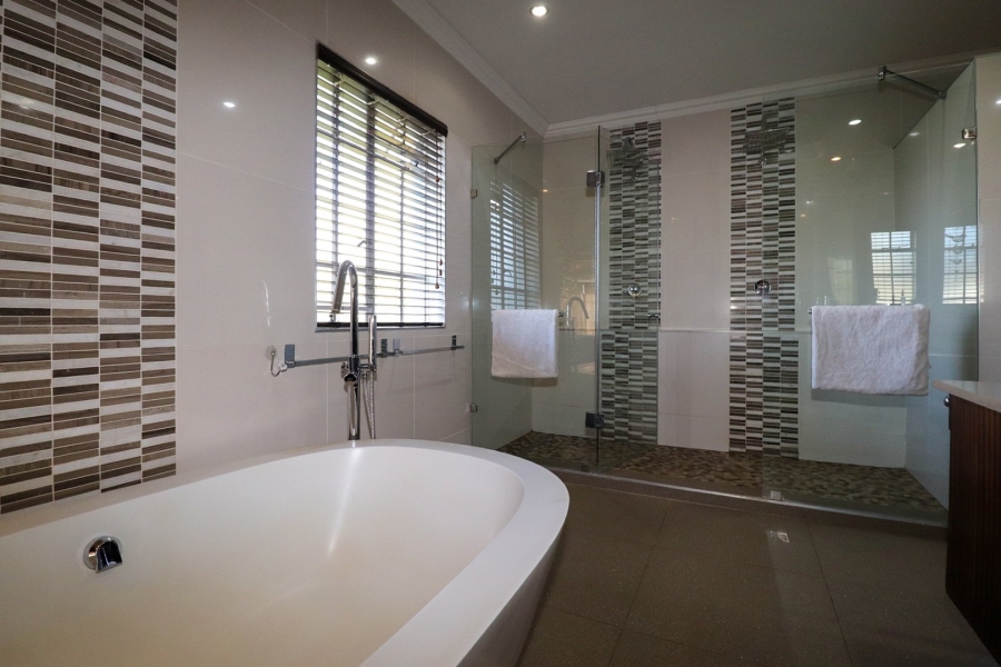 4 Bedroom Property for Sale in Wilkoppies North West